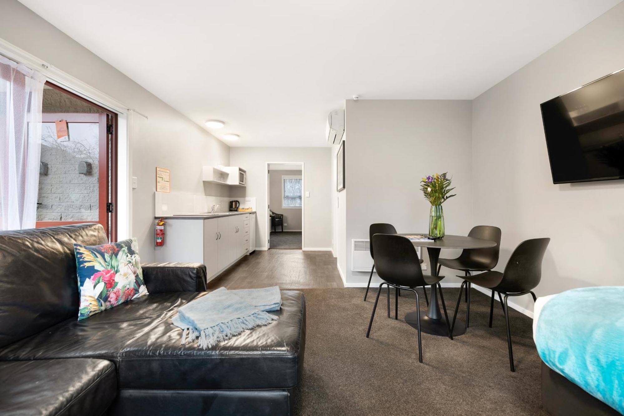 Arrowtown Motel Bagian luar foto